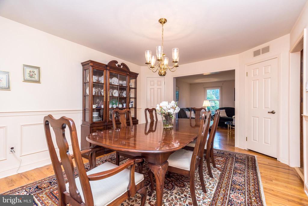 1423 SOUTHWIND WAY