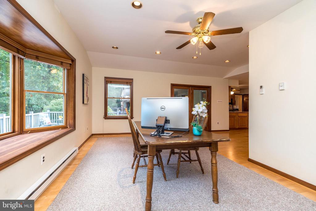 1423 SOUTHWIND WAY