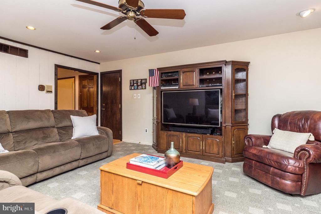 1423 SOUTHWIND WAY