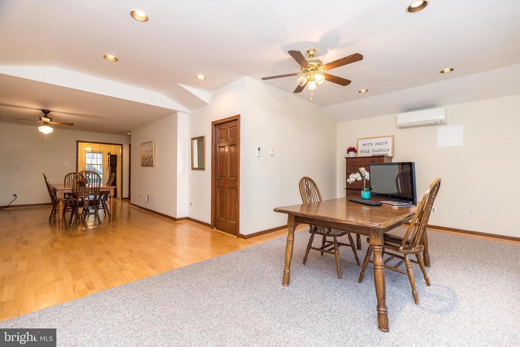 1423 SOUTHWIND WAY