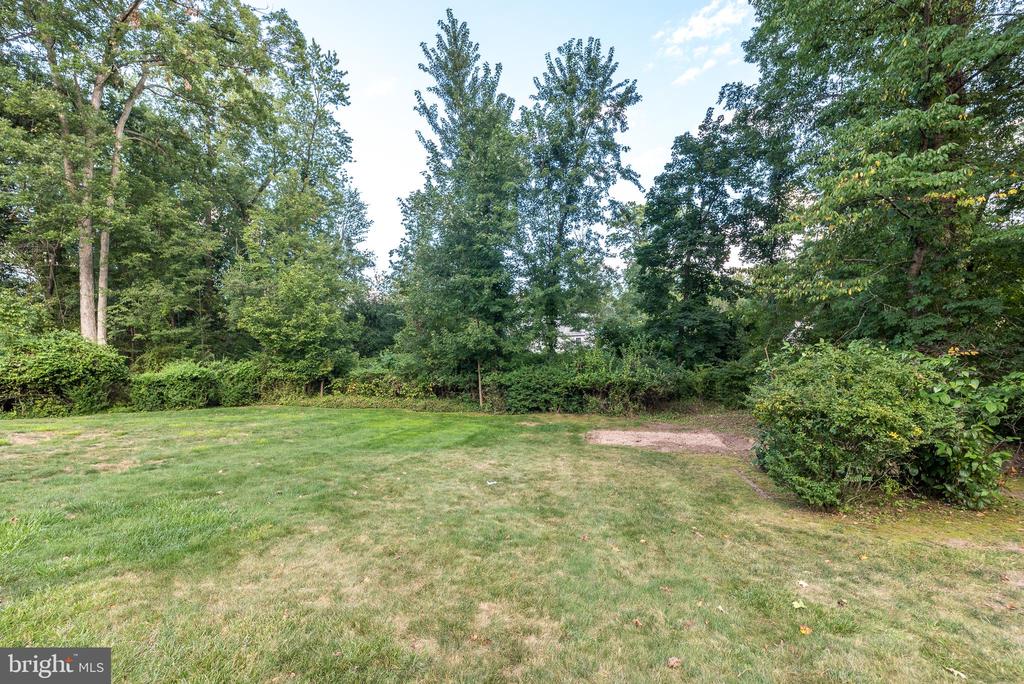 1423 SOUTHWIND WAY