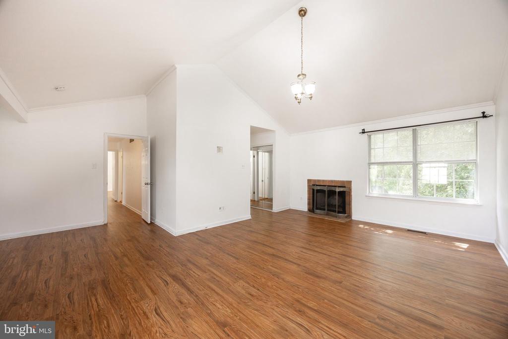 221 WINCHESTER DRIVE