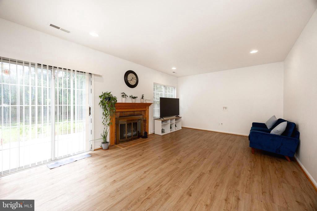 221 WINCHESTER DRIVE