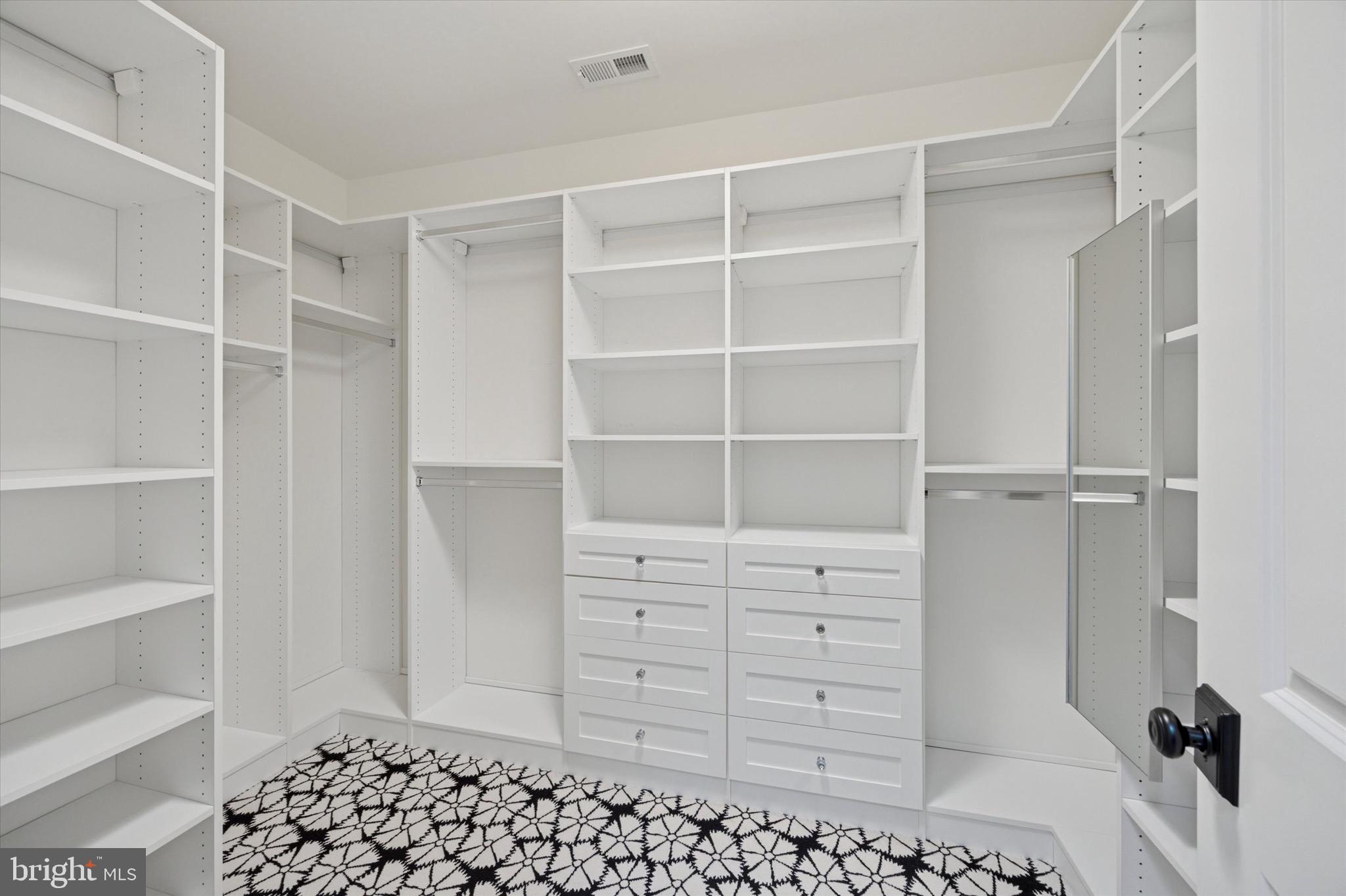 6150 CREEKSIDE DRIVE