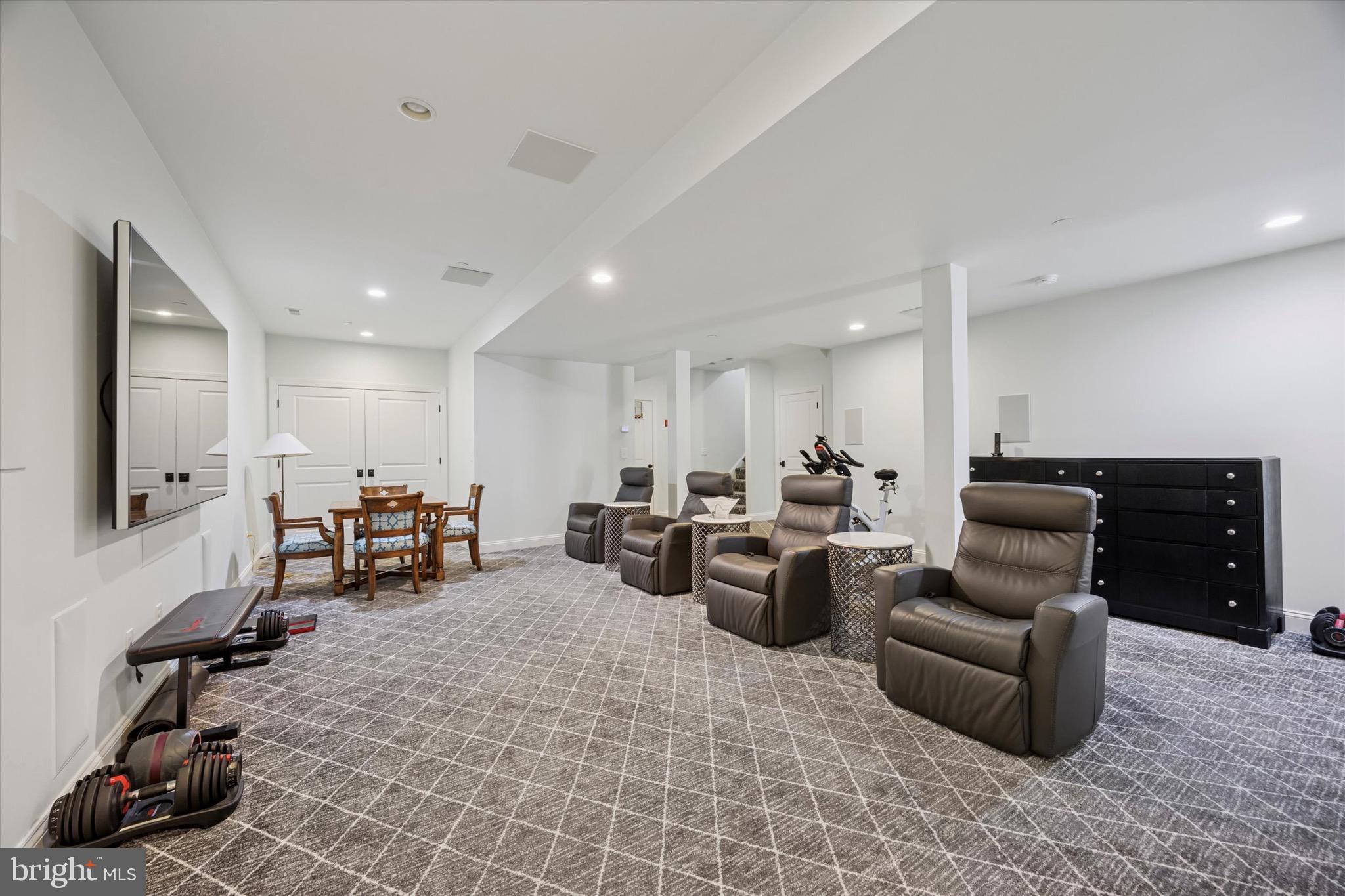 6150 CREEKSIDE DRIVE