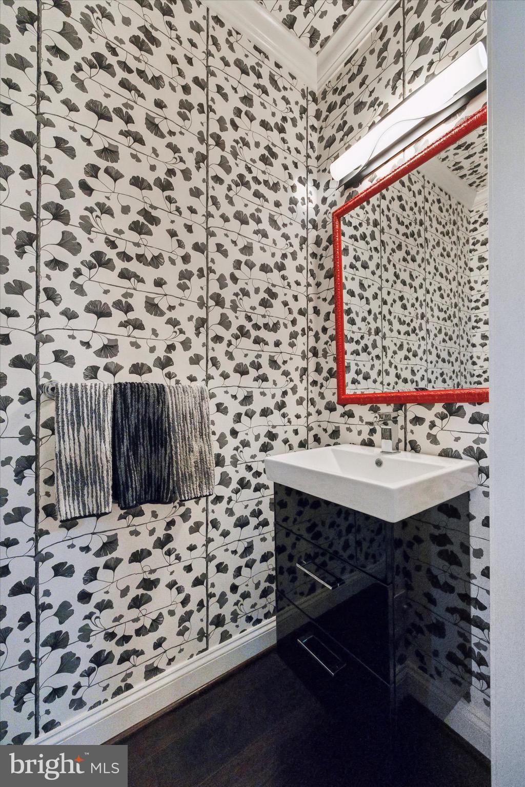 6150 CREEKSIDE DRIVE