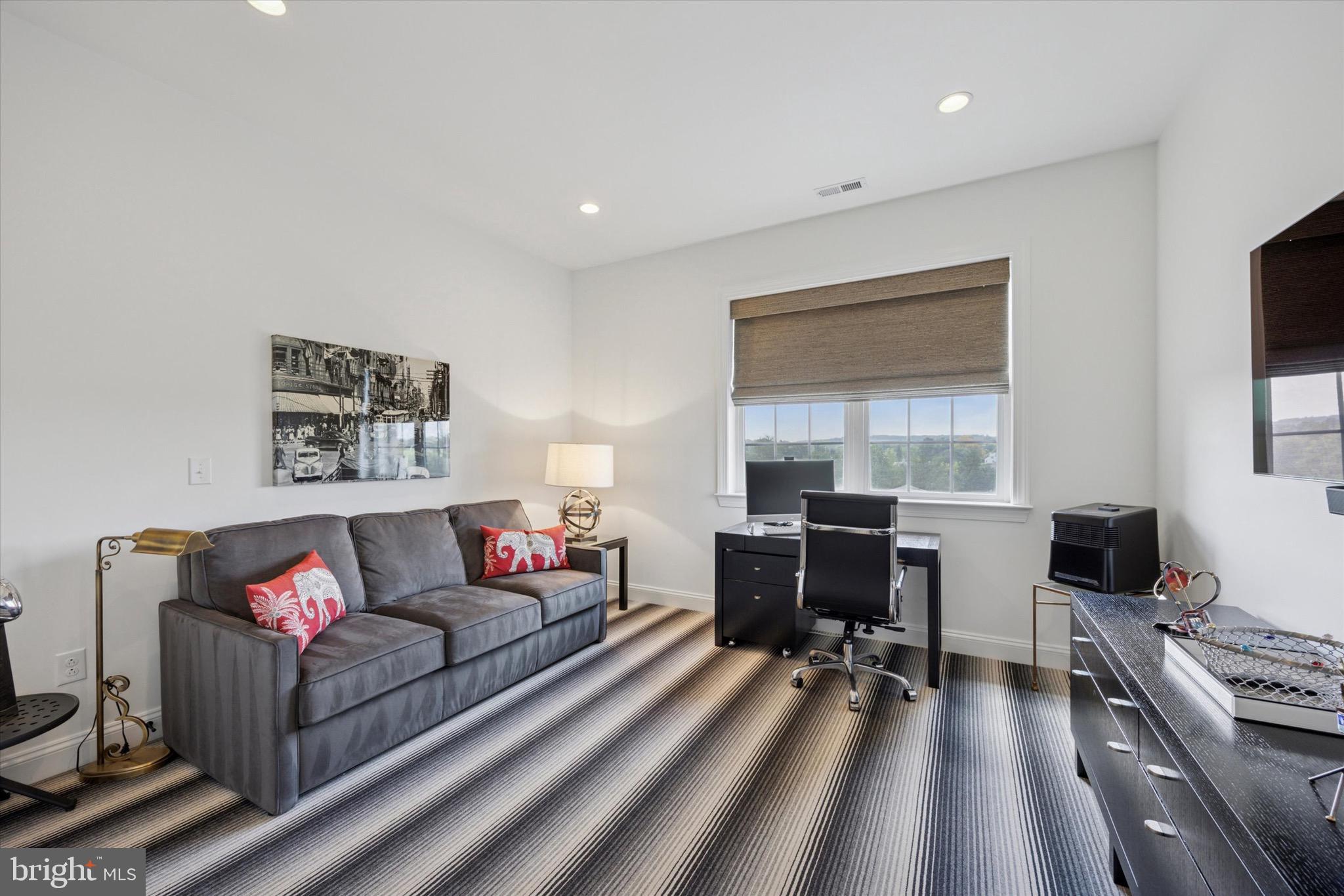 6150 CREEKSIDE DRIVE