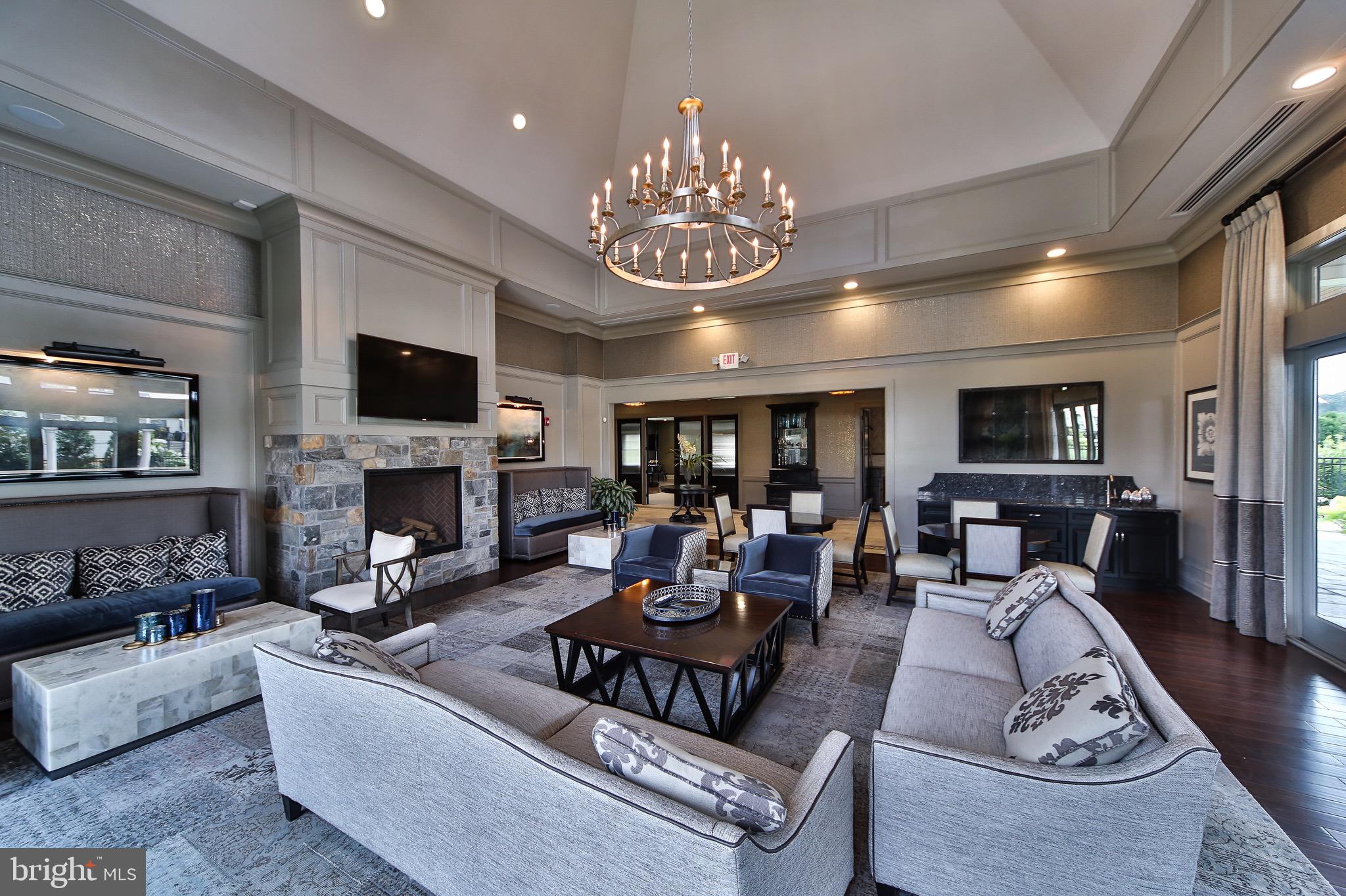 6150 CREEKSIDE DRIVE