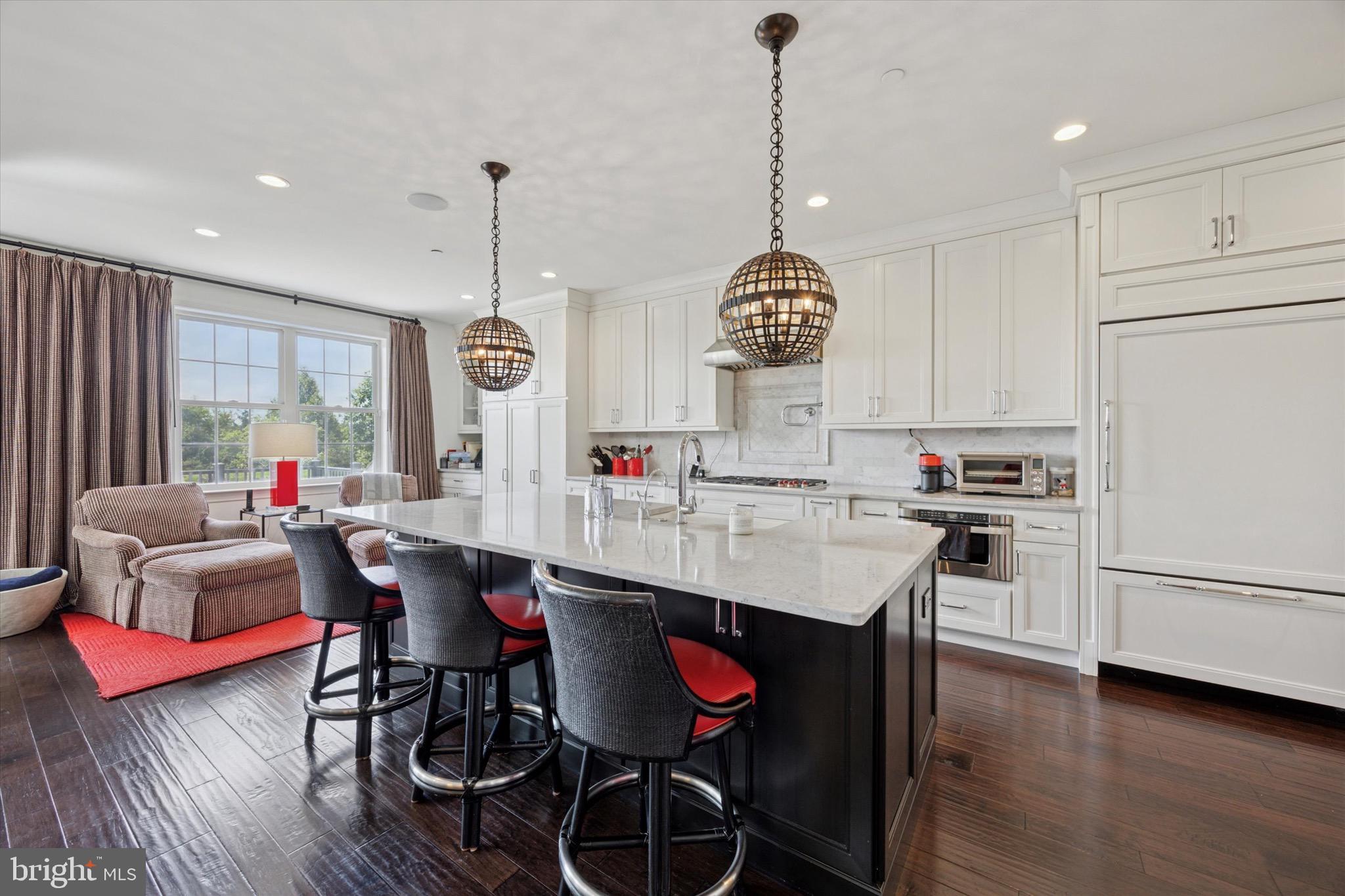 6150 CREEKSIDE DRIVE