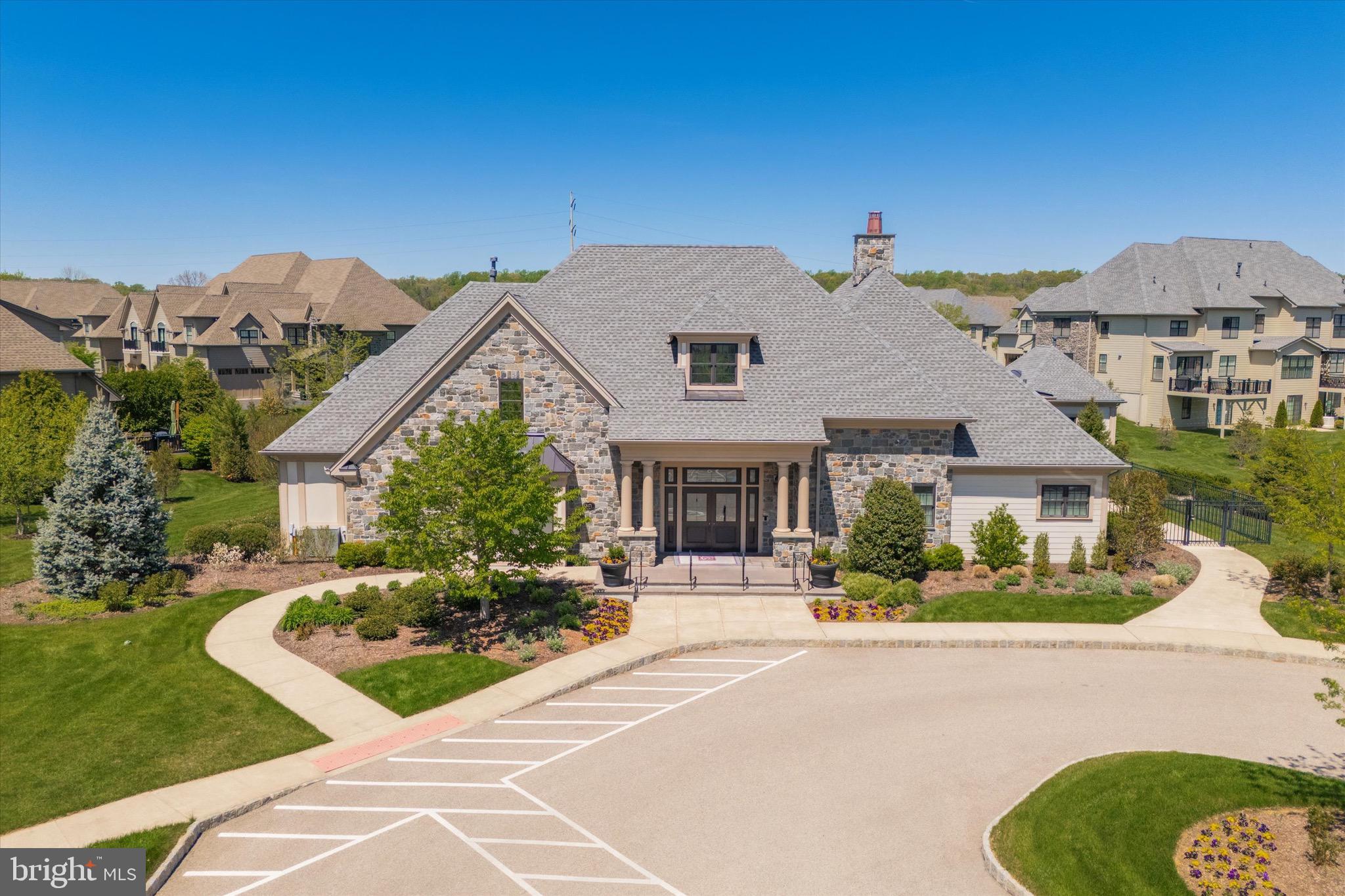 6150 CREEKSIDE DRIVE