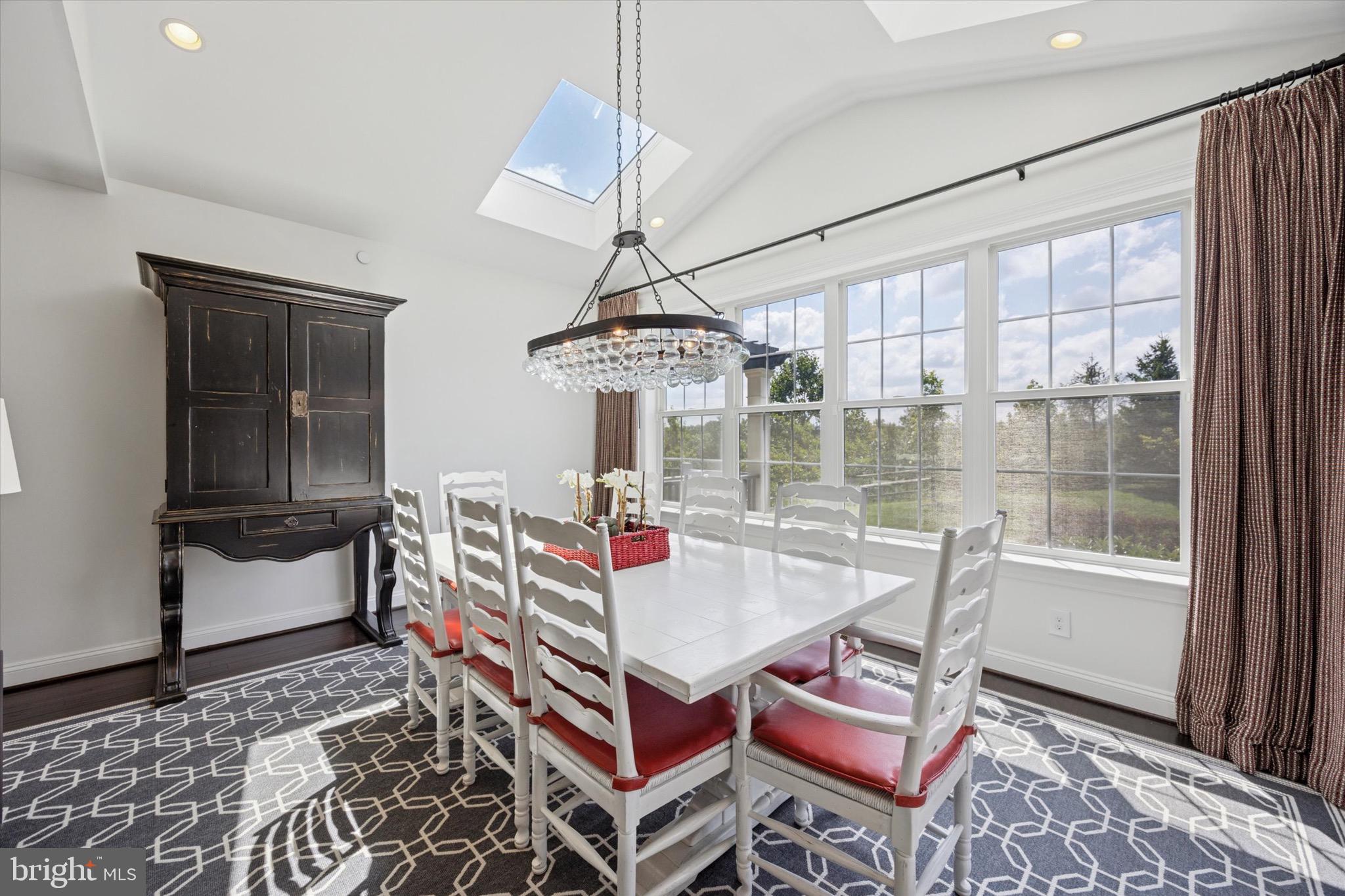 6150 CREEKSIDE DRIVE