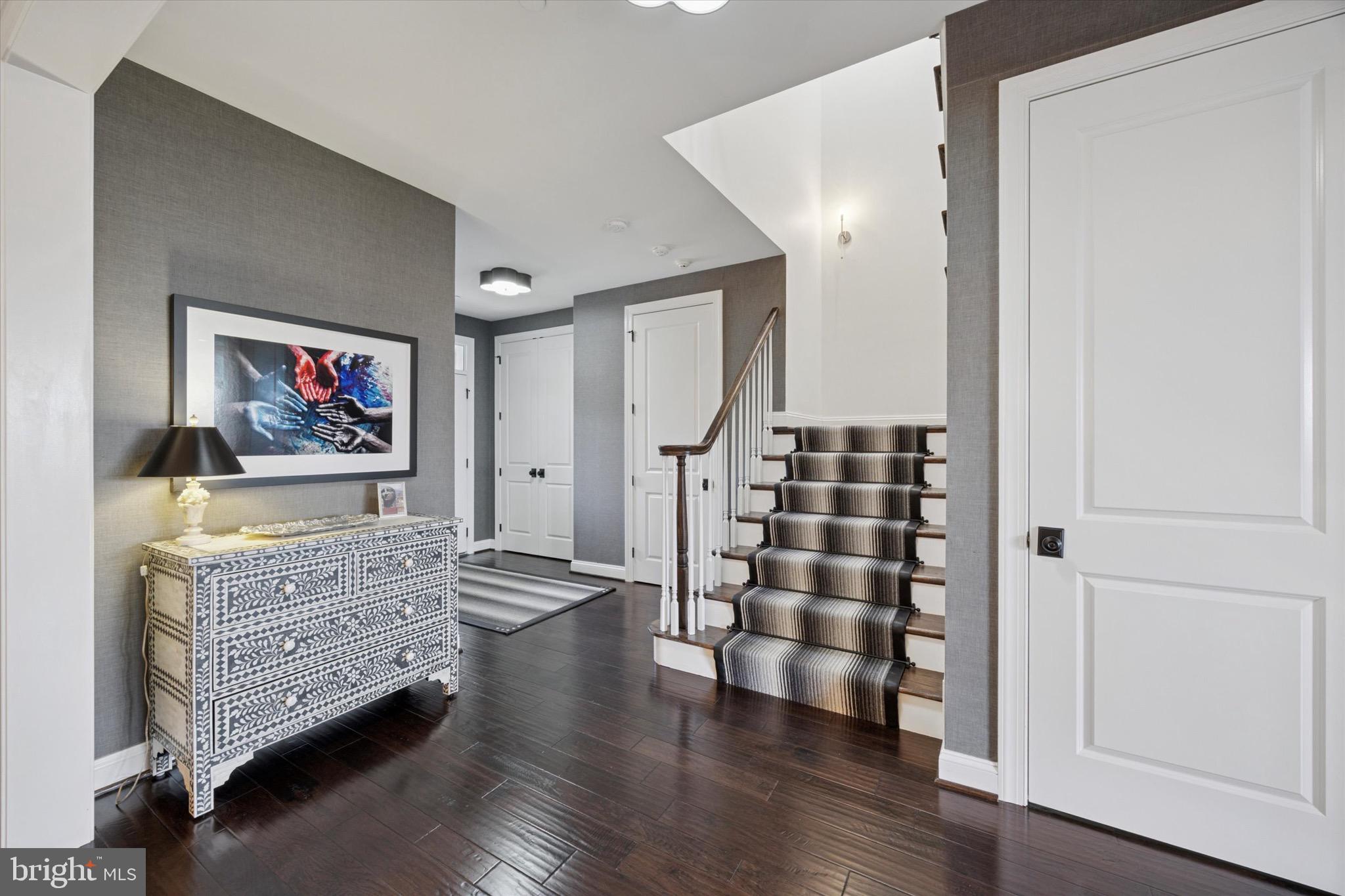 6150 CREEKSIDE DRIVE