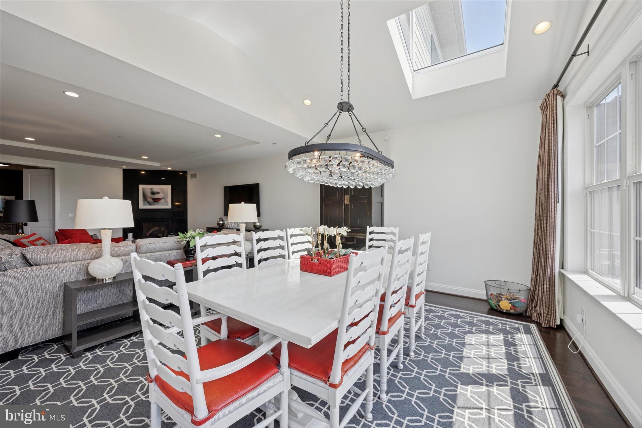 6150 CREEKSIDE DRIVE