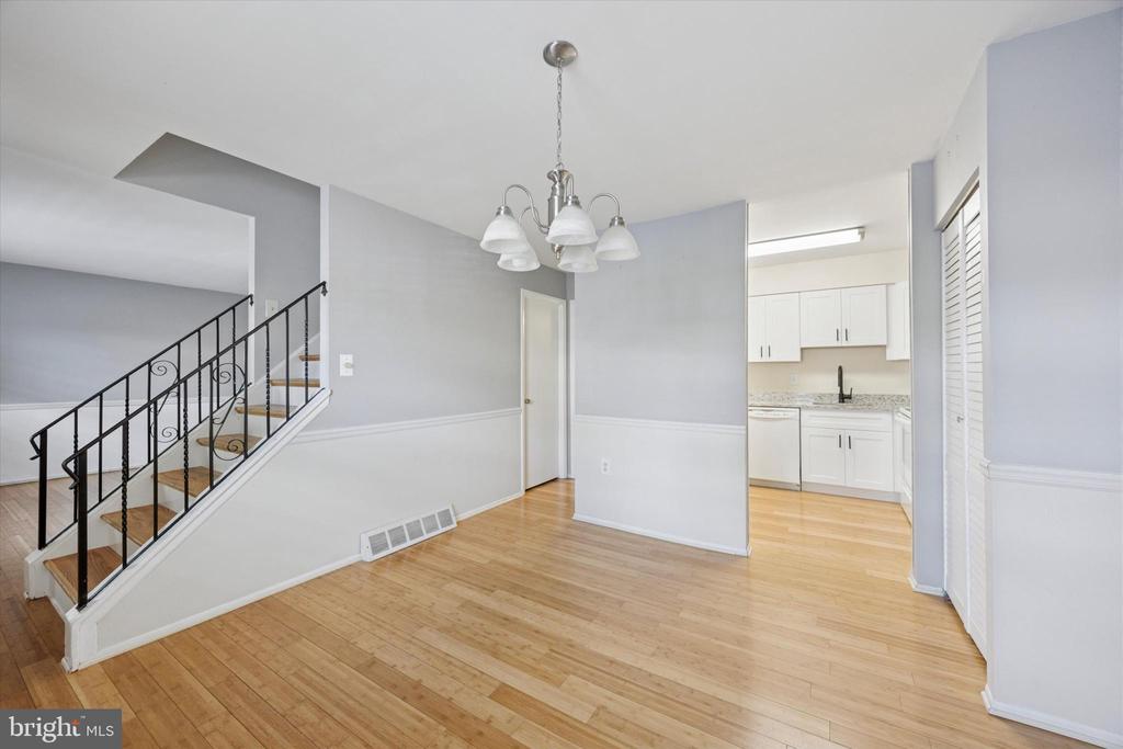 1604 WHITPAIN HILLS