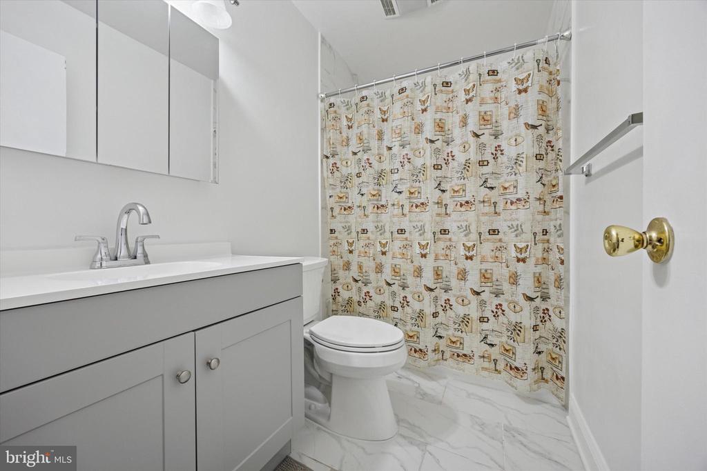 1604 WHITPAIN HILLS