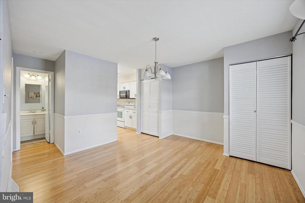 1604 WHITPAIN HILLS