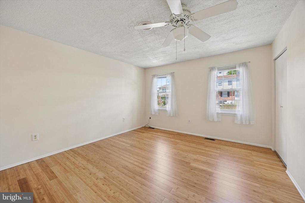 1604 WHITPAIN HILLS