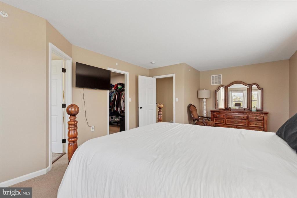 2116 DANVILLE DRIVE