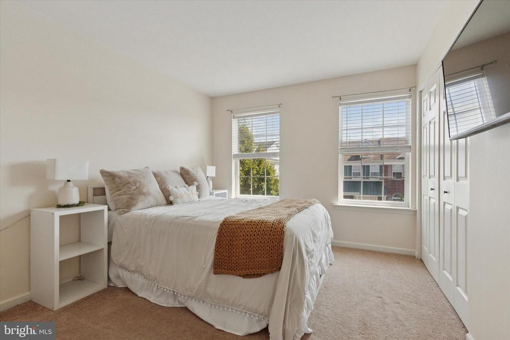 2116 DANVILLE DRIVE