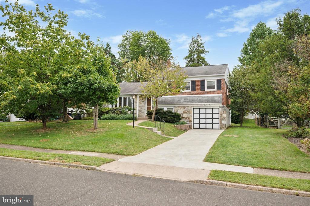 1858 AMBLER ROAD