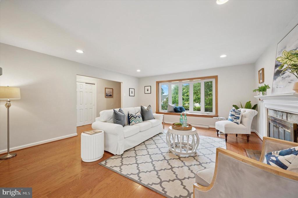 1858 AMBLER ROAD