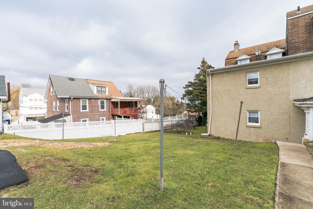 159 JOSEPHINE AVENUE 2N