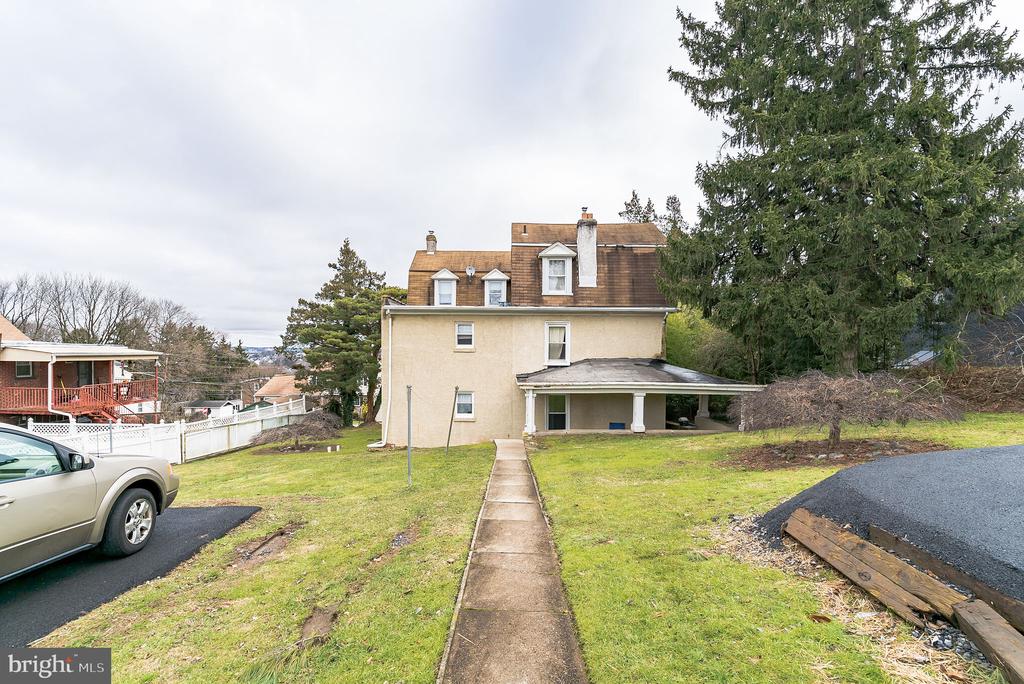 159 JOSEPHINE AVENUE 2N