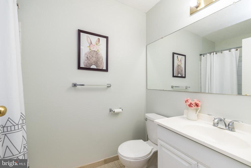 501 N BETHLEHEM PIKE 13-B