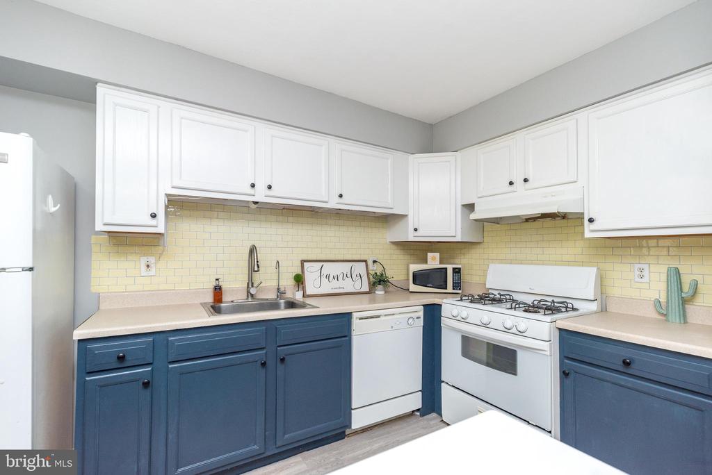 501 N BETHLEHEM PIKE 13-B