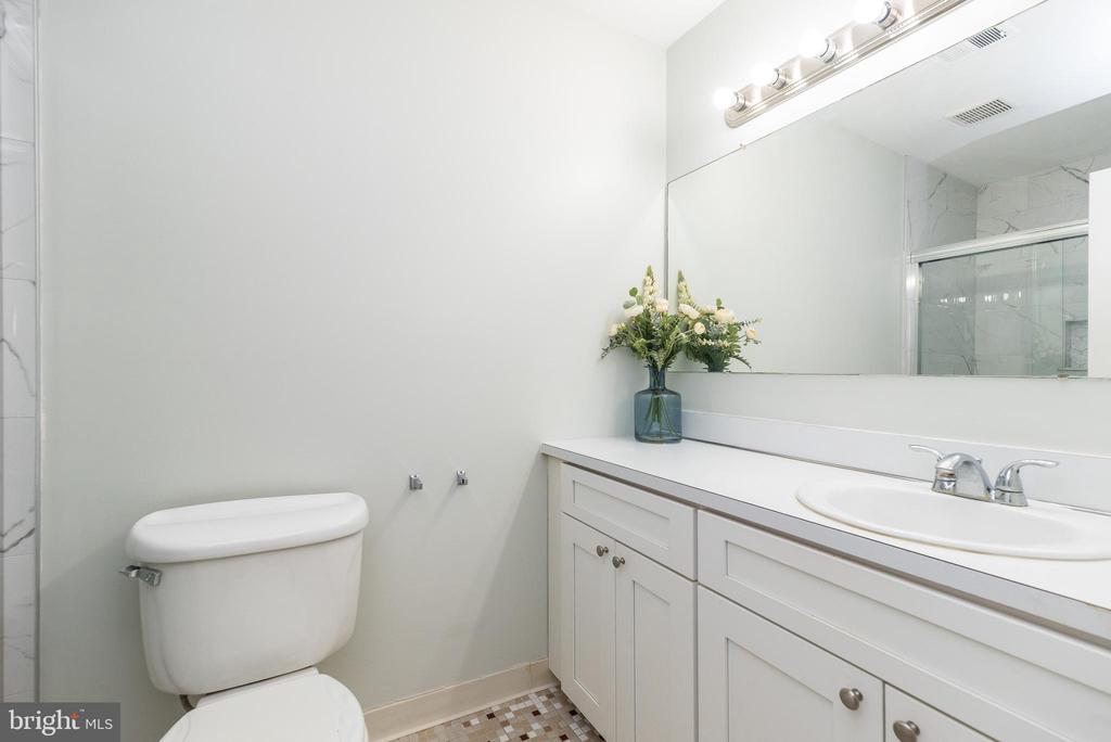 501 N BETHLEHEM PIKE 13-B