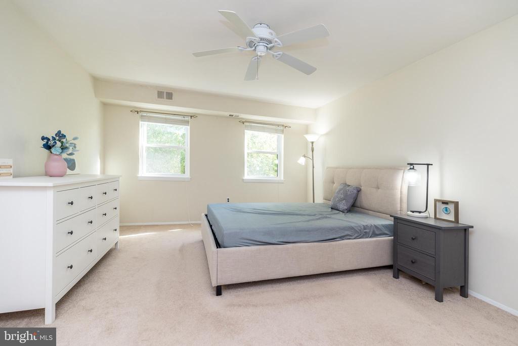 501 N BETHLEHEM PIKE 13-B