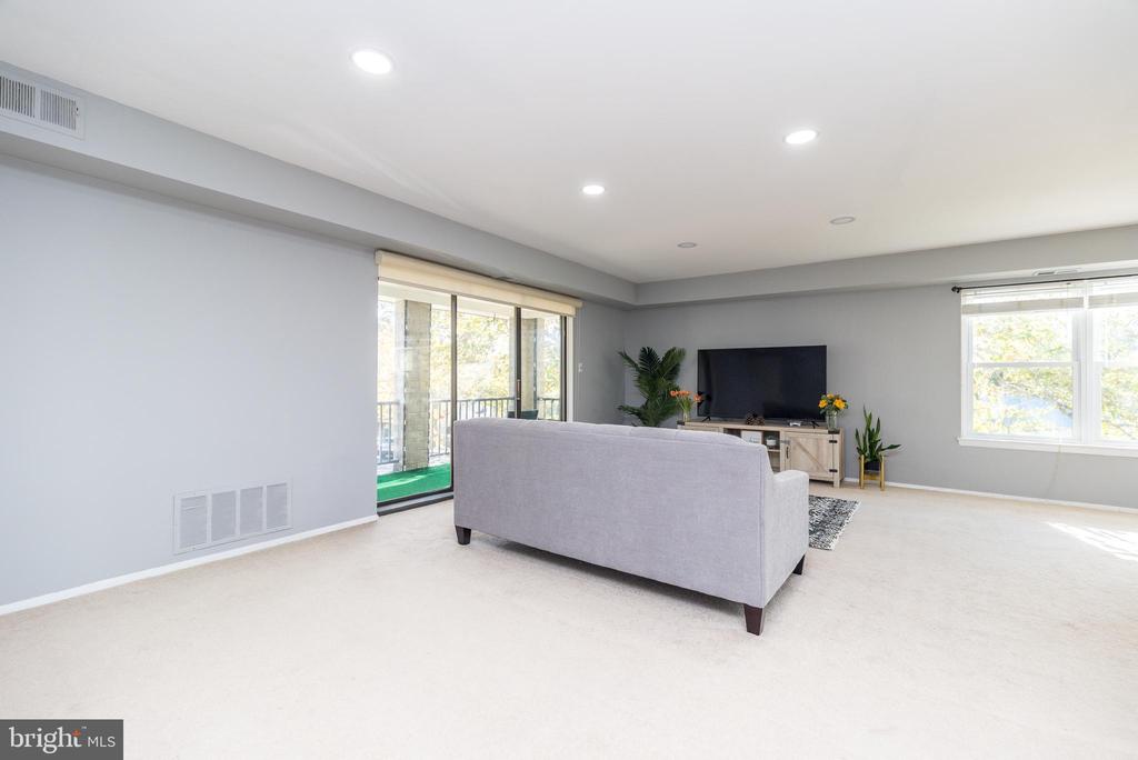 501 N BETHLEHEM PIKE 13-B