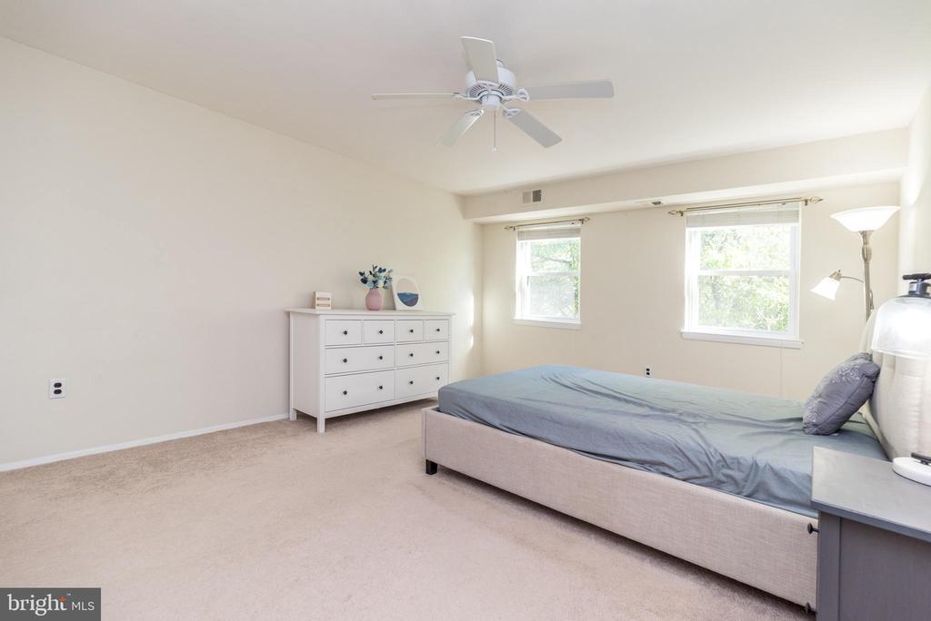 501 N BETHLEHEM PIKE 13-B