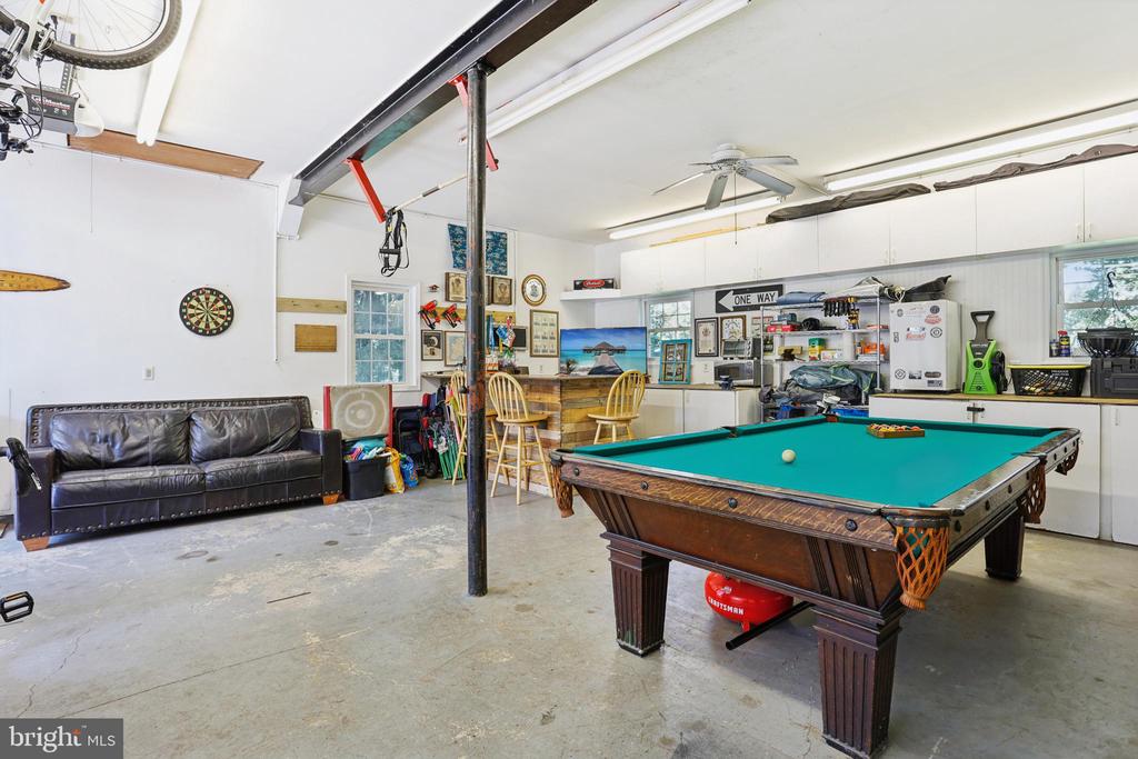 421 COWPATH ROAD