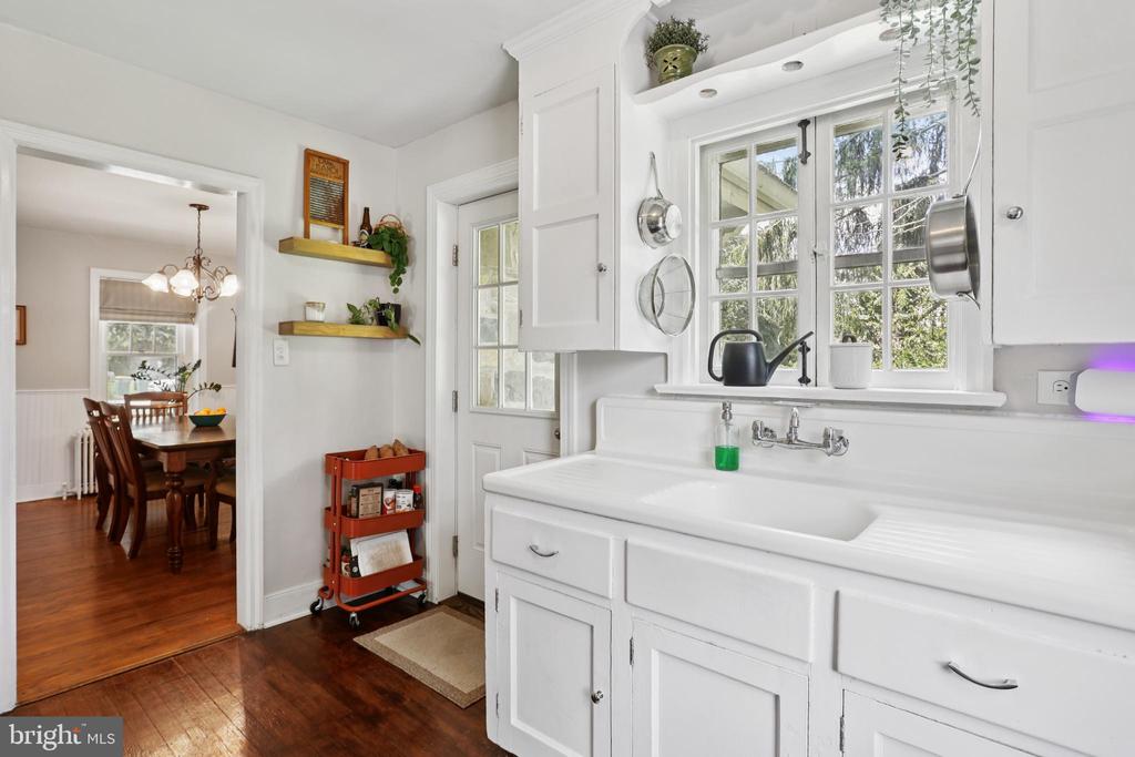 421 COWPATH ROAD