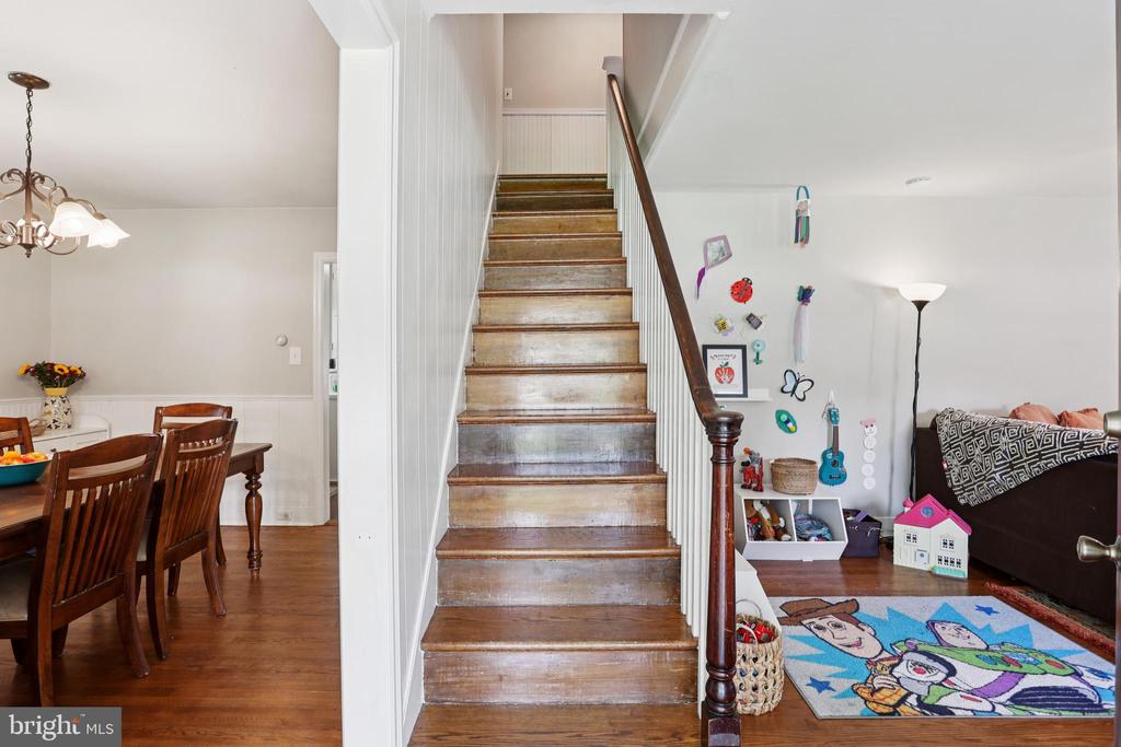 421 COWPATH ROAD
