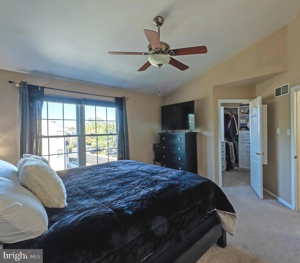 2000 HARVARD DRIVE