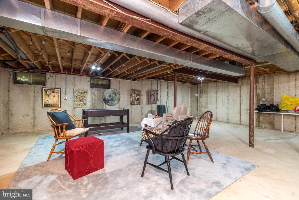 189 FOX RUN ROAD
