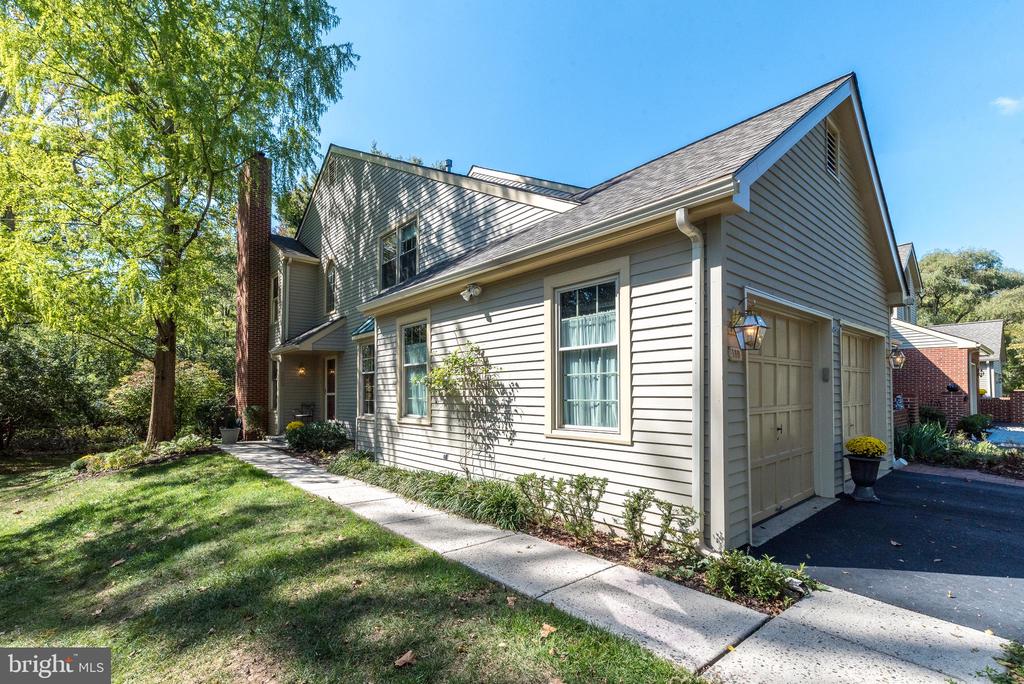 189 FOX RUN ROAD