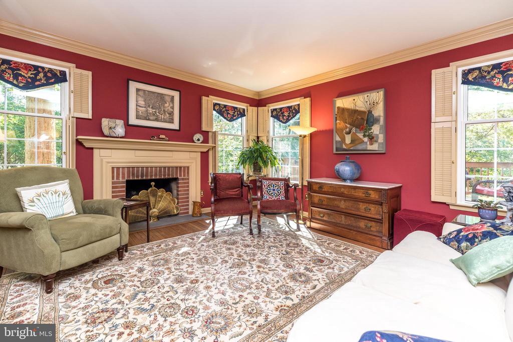 189 FOX RUN ROAD