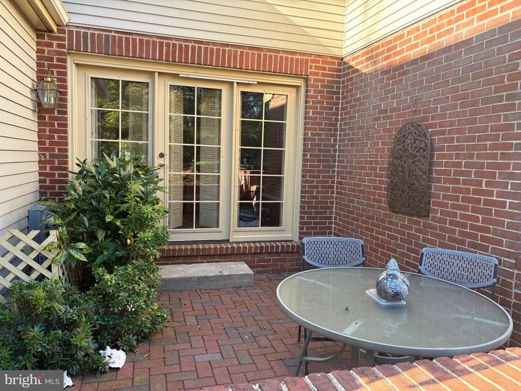 189 FOX RUN ROAD