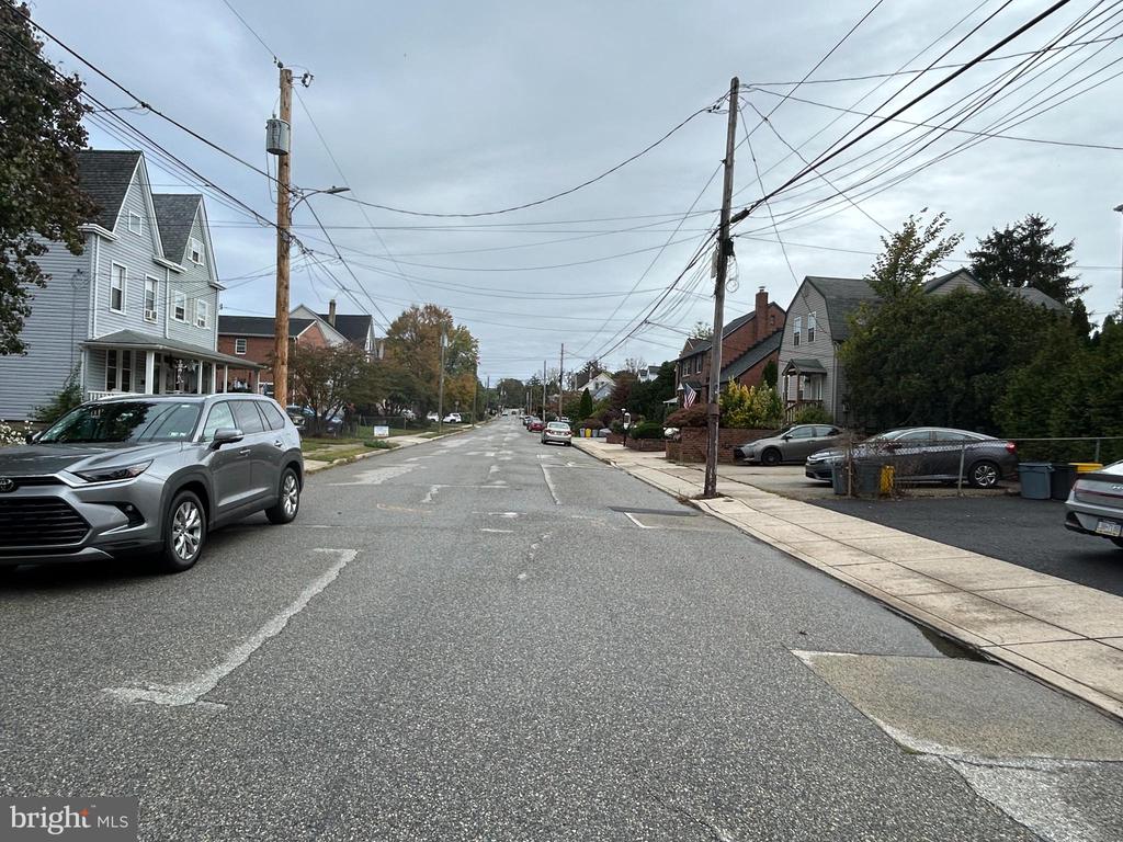 238 PLYMOUTH AVENUE