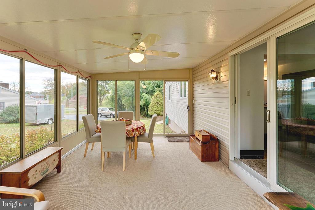 1036 EDGEWOOD DRIVE