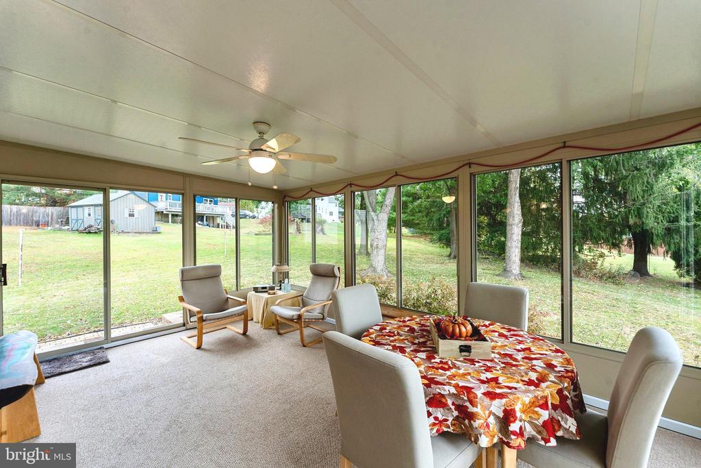 1036 EDGEWOOD DRIVE