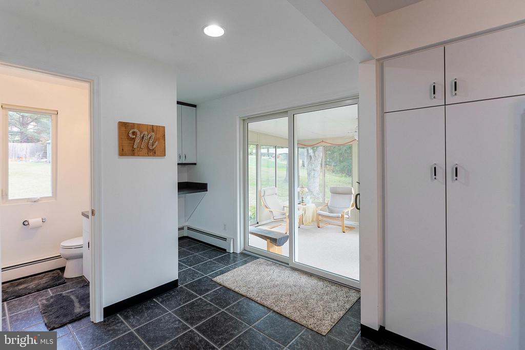 1036 EDGEWOOD DRIVE
