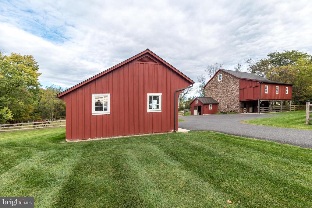 2967 TOWNSHIP LINE ROAD