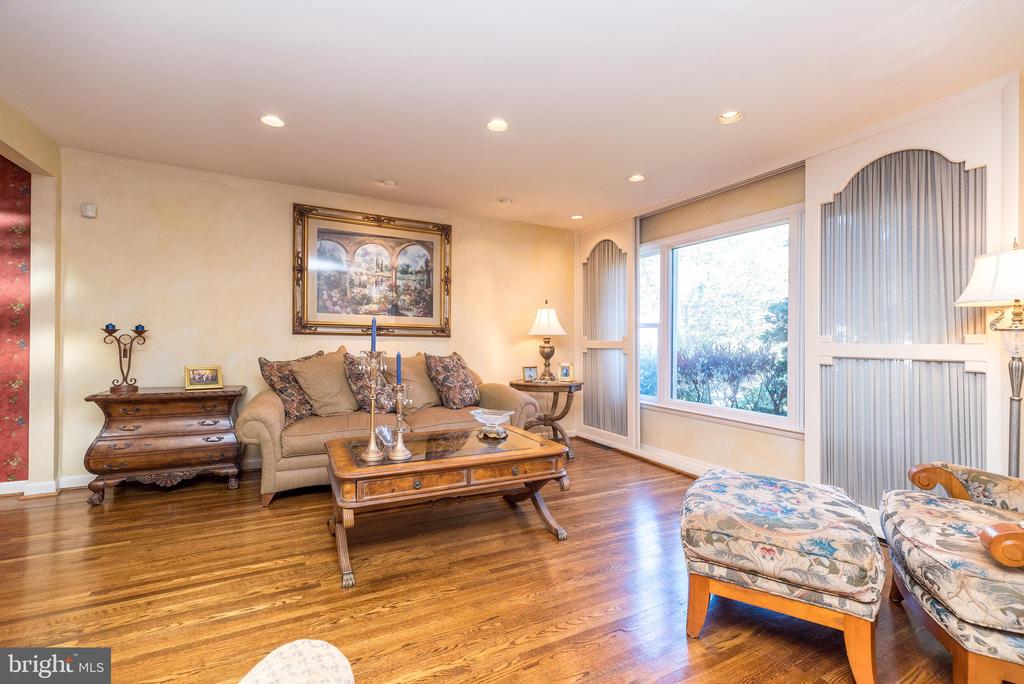 1212 DUNCAN DRIVE