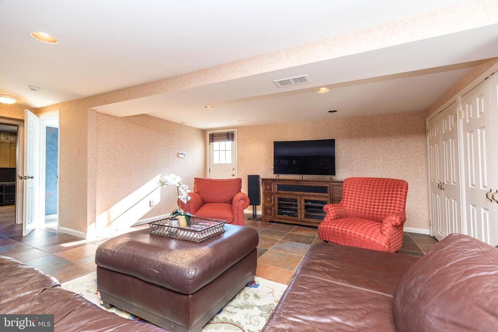 1212 DUNCAN DRIVE