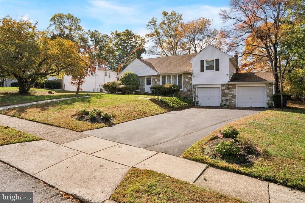 1228 IMPERIAL ROAD