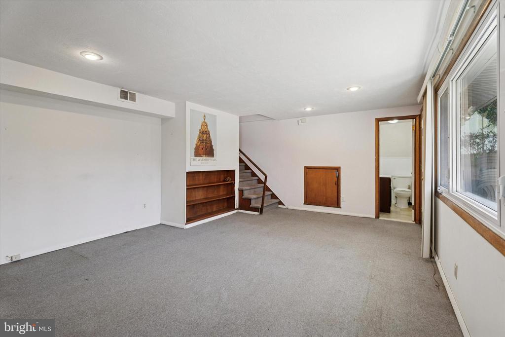 1228 IMPERIAL ROAD